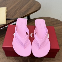 Gucci slippers