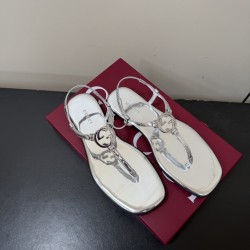 Gucci slippers