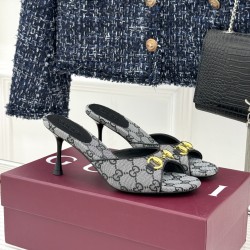 Gucci slippers