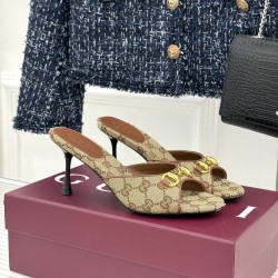 Gucci slippers