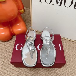 Gucci slippers