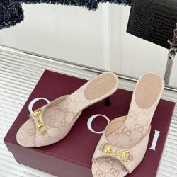 Gucci slippers