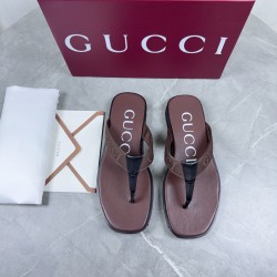 Gucci slippers