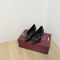 Gucci slippers