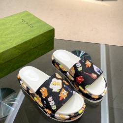 Gucci slippers
