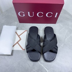 Gucci slippers