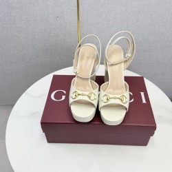 Gucci slippers