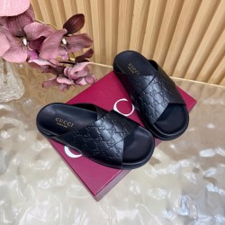 Gucci slippers