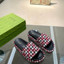Gucci slippers