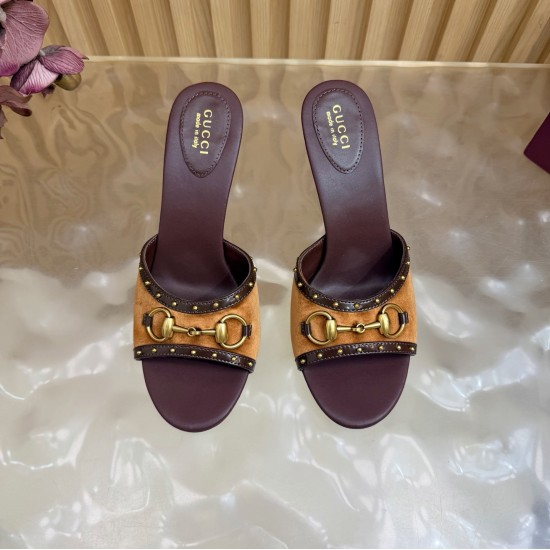 Gucci slippers