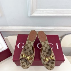 Gucci slippers