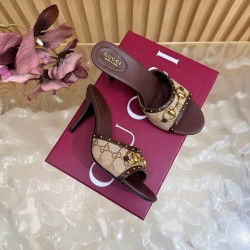 Gucci slippers