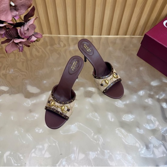 Gucci slippers