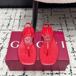 Gucci slippers