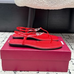 Gucci slippers