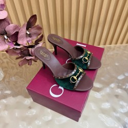 Gucci slippers