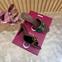 Gucci slippers
