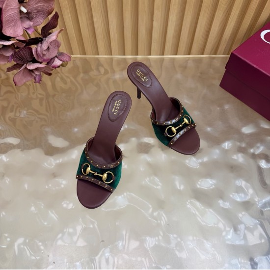 Gucci slippers