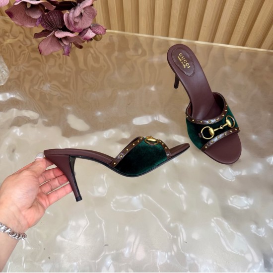 Gucci slippers