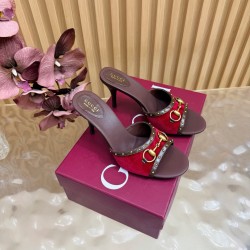Gucci slippers