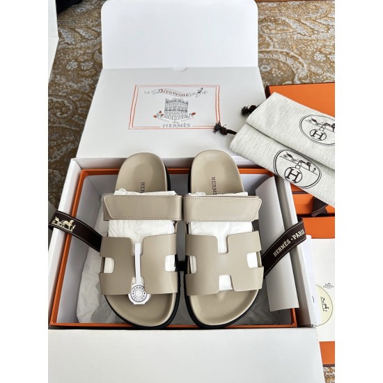 Hermes Slippers Best Quality
Women 35-41
Men 39-45