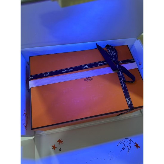 Hermes Slippers Best Quality
Women 35-41
Men 39-45