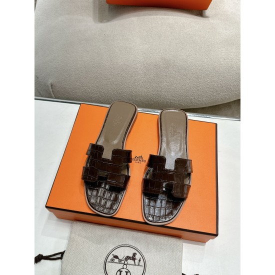 Hermes Slippers High Quality
Women 35-41
Men 39-45