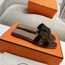 Hermes Slippers High Quality
Women 35-41
Men 39-45