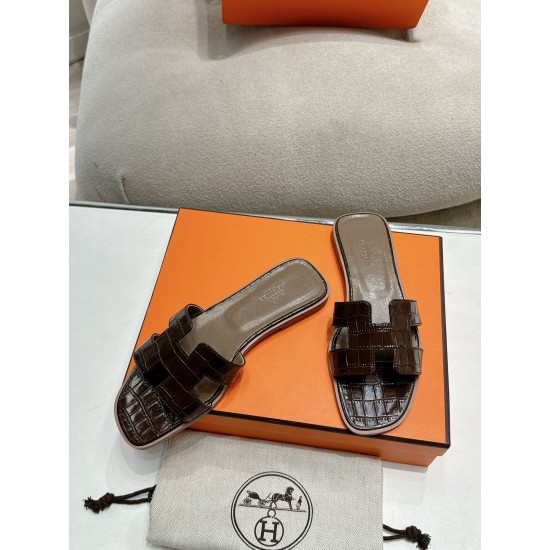 Hermes Slippers High Quality
Women 35-41
Men 39-45
