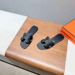 Hermes Slippers High Quality
Women 35-41
Men 39-45