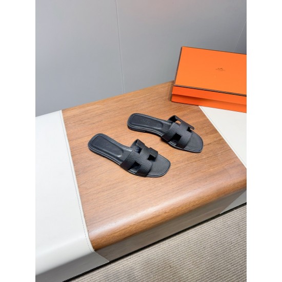 Hermes Slippers High Quality
Women 35-41
Men 39-45