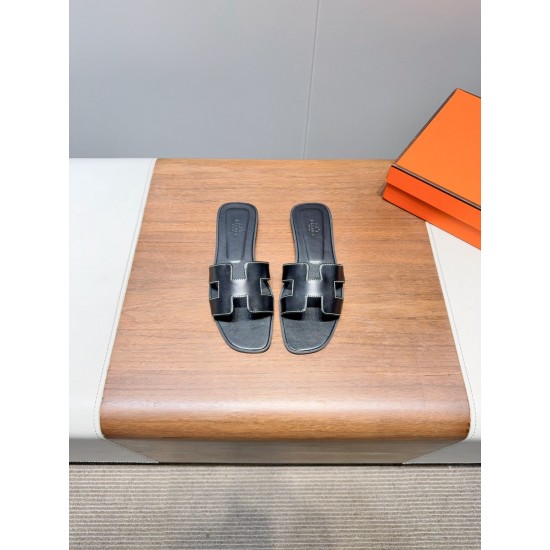 Hermes Slippers High Quality
Women 35-41
Men 39-45