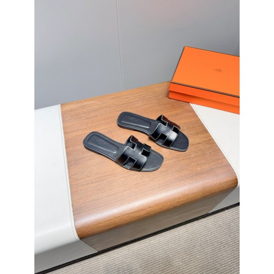 Hermes Slippers High Quality
Women 35-41
Men 39-45