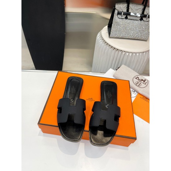 Hermes Slippers High Quality
Women 35-41
Men 39-45