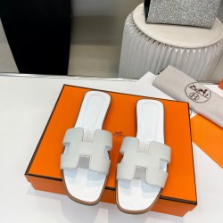 Hermes Slippers High Quality
Women 35-41
Men 39-45