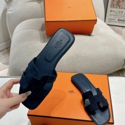Hermes Slippers High Quality
Women 35-41
Men 39-45