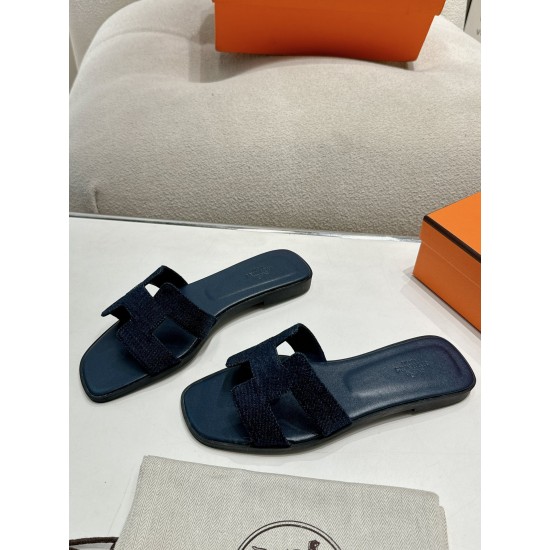 Hermes Slippers High Quality
Women 35-41
Men 39-45