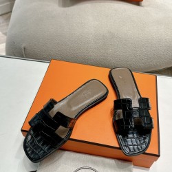 Hermes Slippers High Quality
Women 35-41
Men 39-45