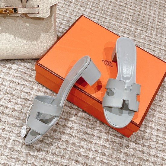 Hermes Slippers High Quality
Women 35-41
Men 39-45