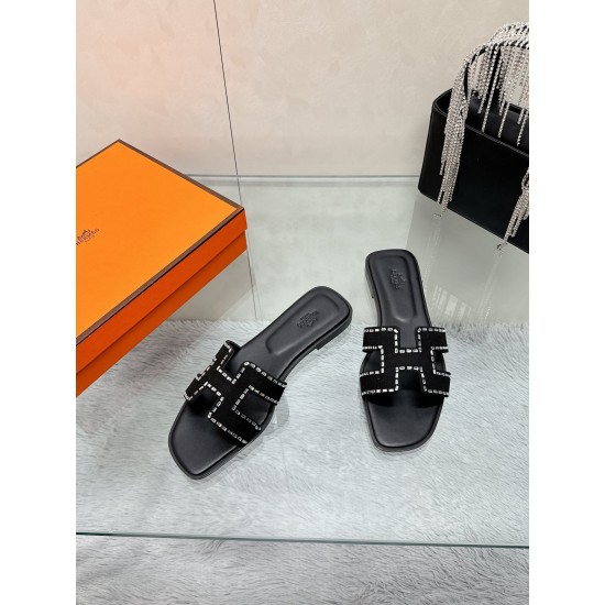 Hermes Slippers High Quality
Women 35-41
Men 39-45