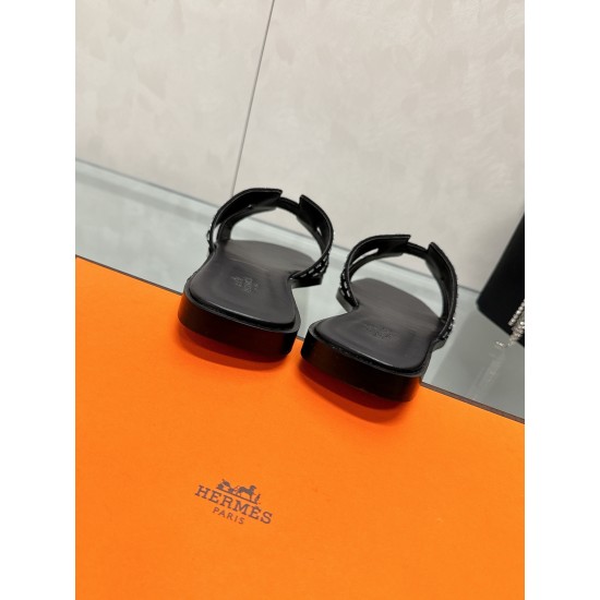 Hermes Slippers High Quality
Women 35-41
Men 39-45