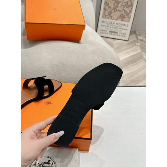 Hermes Slippers High Quality
Women 35-41
Men 39-45