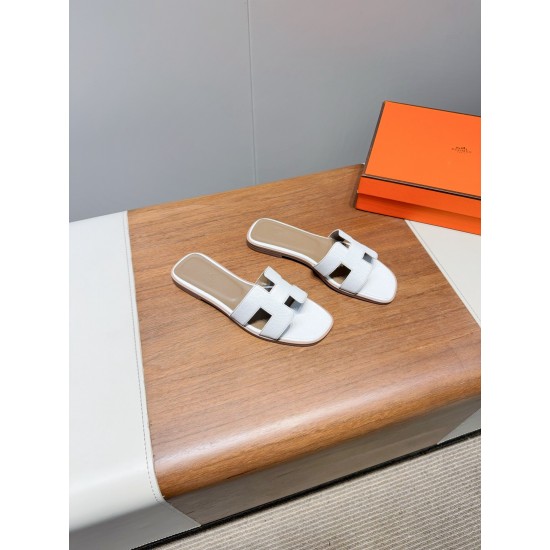 Hermes Slippers High Quality
Women 35-41
Men 39-45