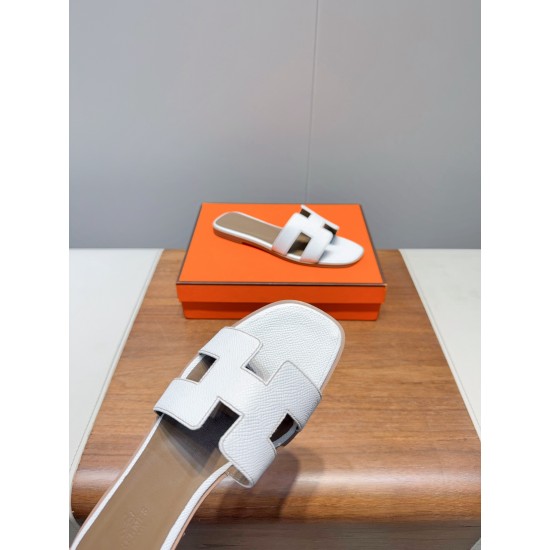 Hermes Slippers High Quality
Women 35-41
Men 39-45