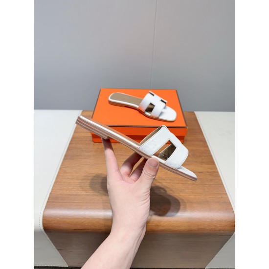 Hermes Slippers High Quality
Women 35-41
Men 39-45