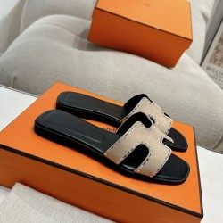 Hermes Slippers High Quality
Women 35-41
Men 39-45