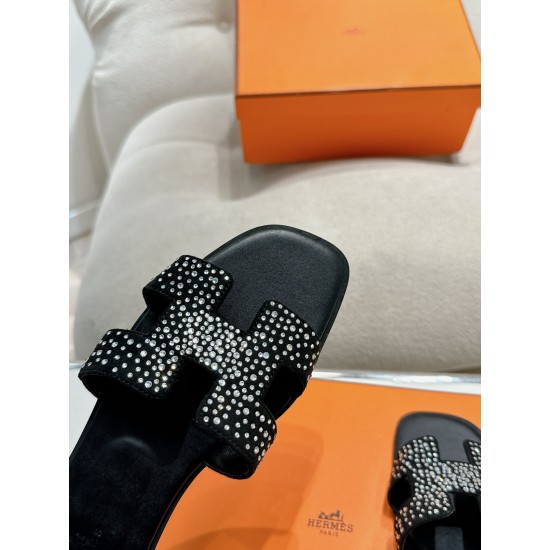 Hermes Slippers High Quality
Women 35-41
Men 39-45