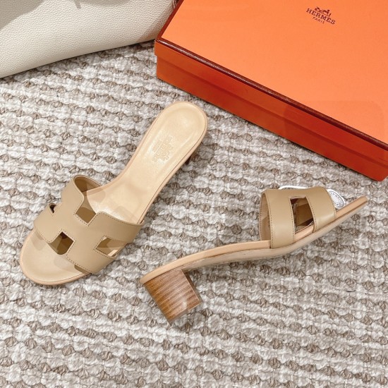 Hermes Slippers High Quality
Women 35-41
Men 39-45