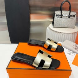 Hermes Slippers High Quality
Women 35-41
Men 39-45