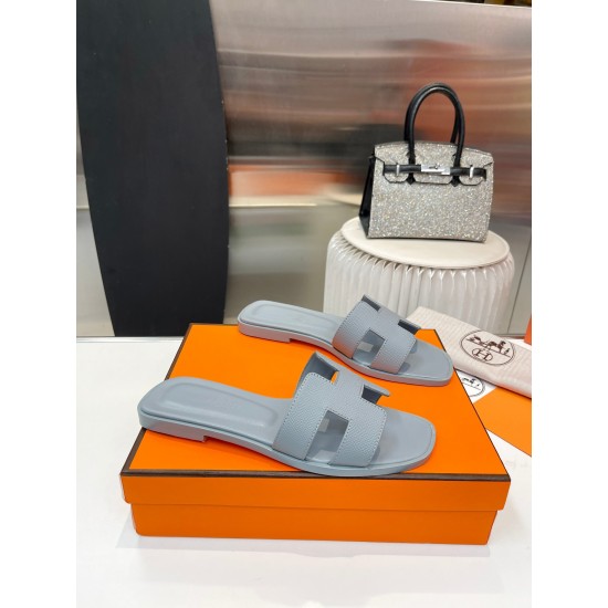 Hermes Slippers High Quality
Women 35-41
Men 39-45